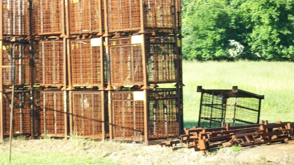 Tier-Rack Custom Warehouse Racks, Stack Racks, Wire Mesh Bins, Pad Racks, Pallet Racks, Portable Racks, Moveable Racks